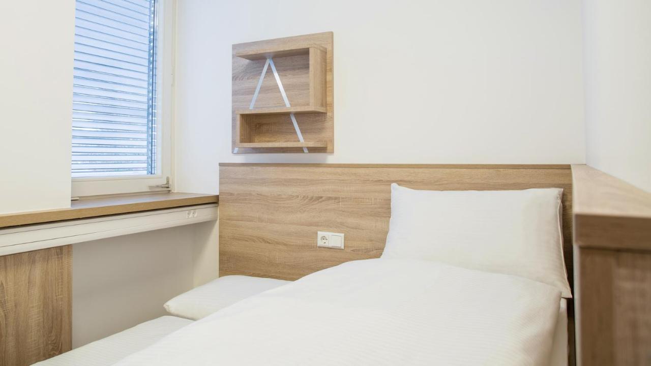 A2 Boarding House Memmingen Aparthotel Buitenkant foto